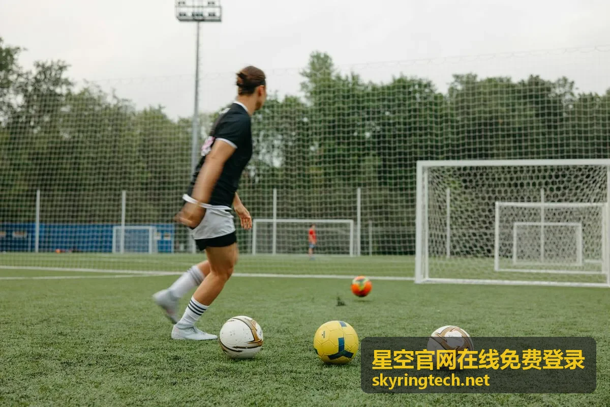 云端工作台中的在线文档与表格协作界面